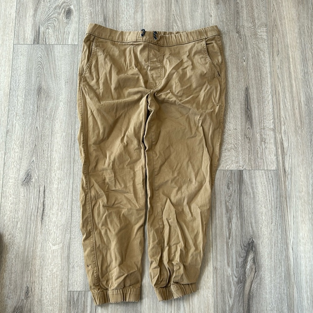 Urban Pipeline Jogger fit Kahki Pants